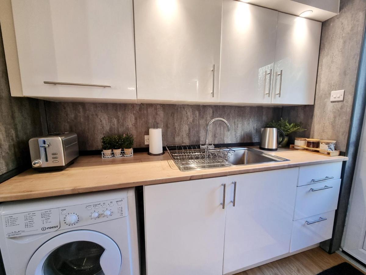 Cosy Apartment Nearby Train Station! Watford  Buitenkant foto
