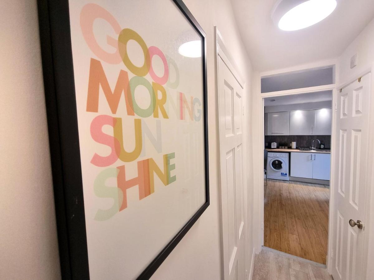 Cosy Apartment Nearby Train Station! Watford  Buitenkant foto